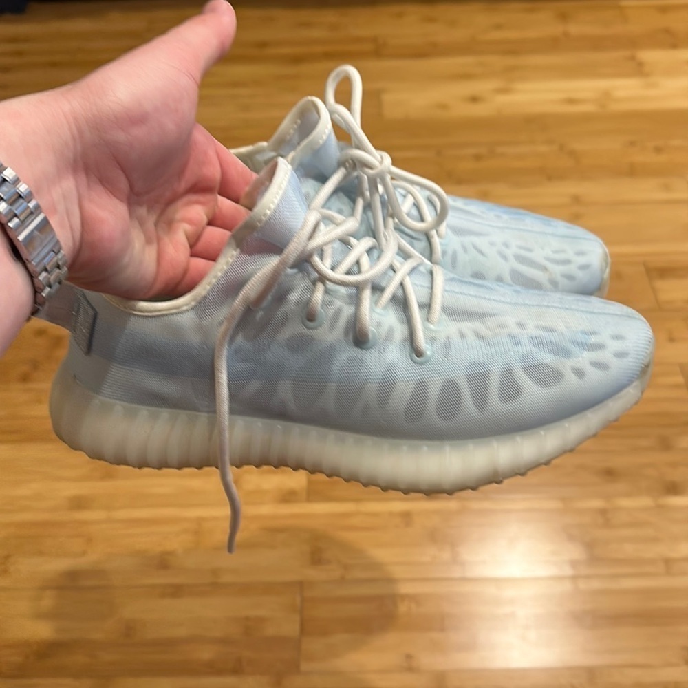 AUTHENTIC Adidas Yeezy mono ice 350 unisex size 8 men’s size 9.5 women’s